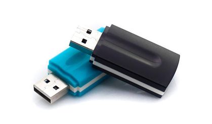 IBM Hediye Olarak Dağıttığı USB Belleklerin Kullanılmamasını Açıkladı!
