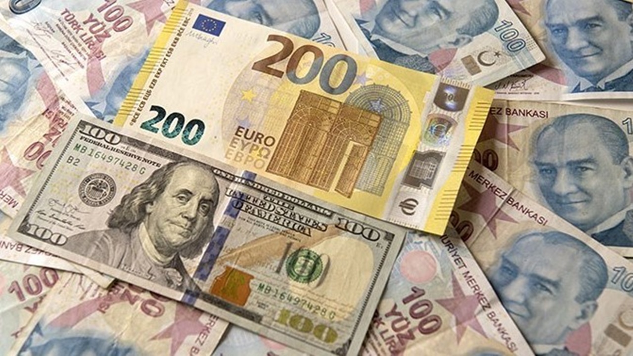 dolar-ve-euronun-freni-bosaldi-rekorlar-durmuyor-borcu-olanlar-yandi-1